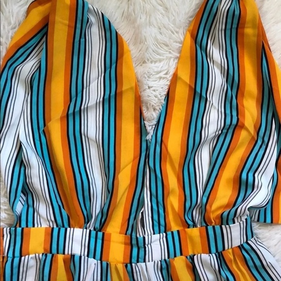 NWT Halter Top Crop Jumpsuit Large - Picture 10 of 13